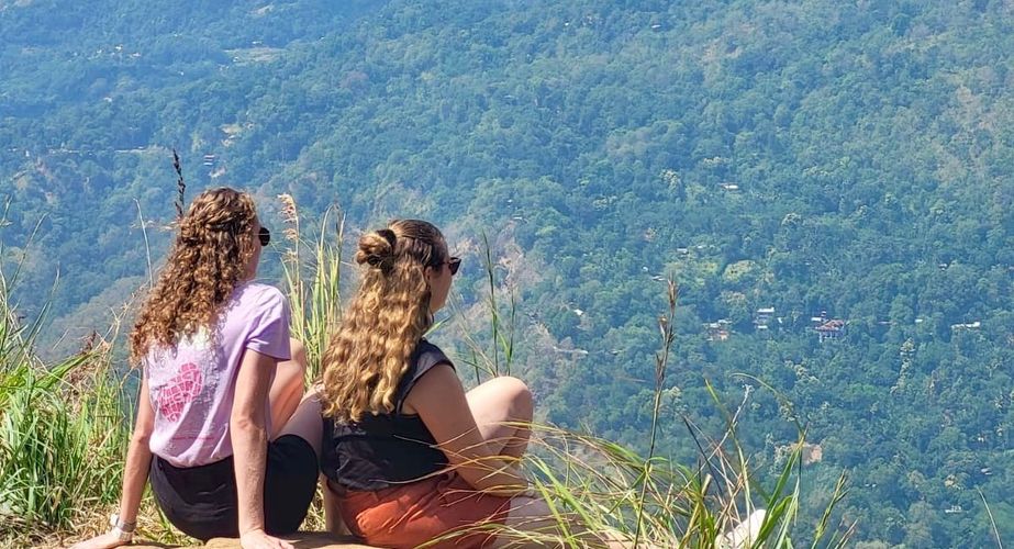 Genieten bij uitzichtpunt Genieten bij uitzichtpunt